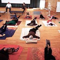 Gruppenunterricht in der Feldenkrais-Ausbildung München